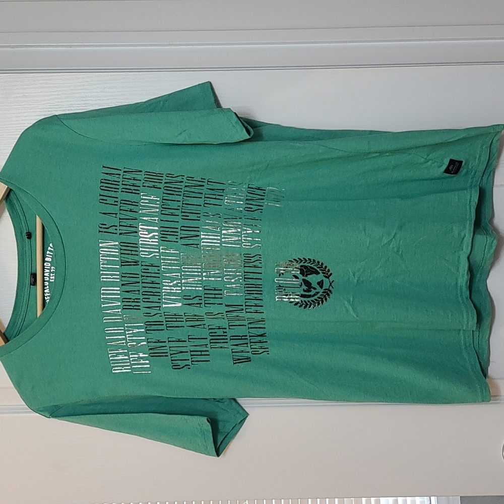 3/$40 David Bitton Buffalo graphic Tshirt